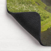 Island. Menschen auf dem Weg hinter Seljalandsfoss Mousepad (Ecke)