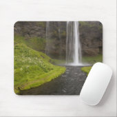 Island. Menschen auf dem Weg hinter Seljalandsfoss Mousepad (Mit Mouse)