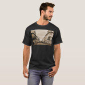 Island Reykjavik Cityscape Sepia T-Shirt (Vorne ganz)