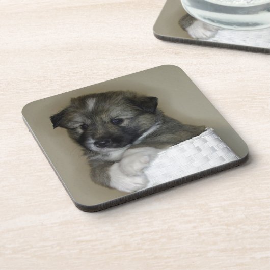 Islandhundwelpe Getränkeuntersetzer (Linke Seite)