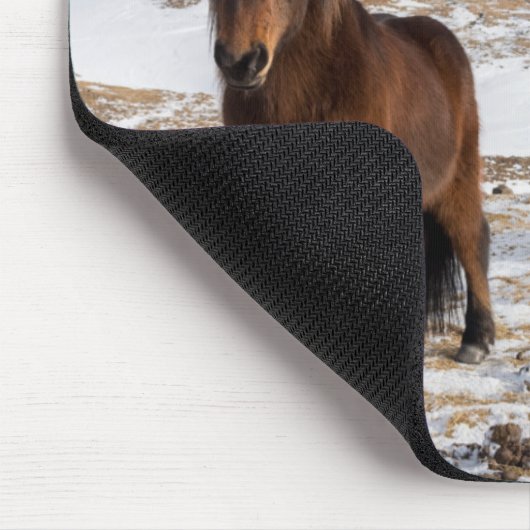 Isländische Pferde im Winter Mousepad (Ecke)