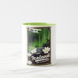 Islandlandschaft im Vintage-Stil Reiseplakat Zweifarbige Tasse