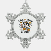 Iss Drink und sei Beängstigend Halloween Pumpkin M Schneeflocken Zinn-Ornament (Vorderseite)