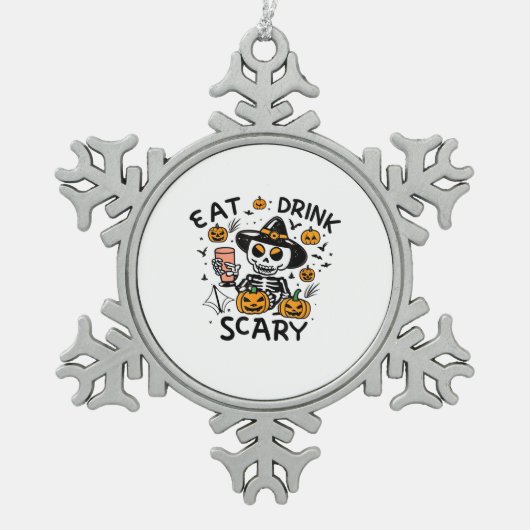 Iss Drink und sei Beängstigend Halloween Pumpkin M Schneeflocken Zinn-Ornament (Vorderseite)