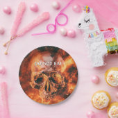 Iss nicht. Flammenschädel im Weltraum Pappteller (Party)