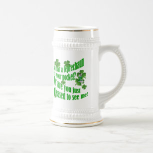 Ist das ein Kobold in deiner Tasche? Bierglas