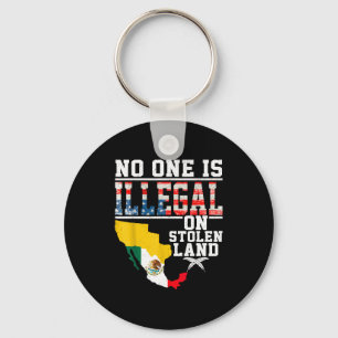 Ist illegal auf gestohlenem Land Native Americans  Schlüsselanhänger