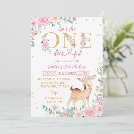 Ist sie nicht ein schändlicher rosa Blumengeburt? Einladung (Stehend Vorderseite)