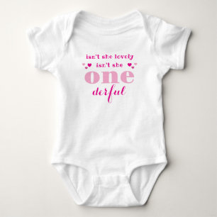 Ist sie nicht schön, ist sie nicht eingebildet? baby strampler