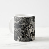 ISTANBUL, TÜRKEI - CIRCA 1900er : Vintager Stadtsk Kaffeetasse (Vorderseite Links)