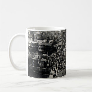 ISTANBUL, TÜRKEI - CIRCA 1900er : Vintager Stadtsk Kaffeetasse