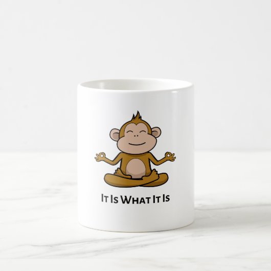 It Is What It Is – Funny Relatable Quote Gift Kaffeetasse (Mittel)