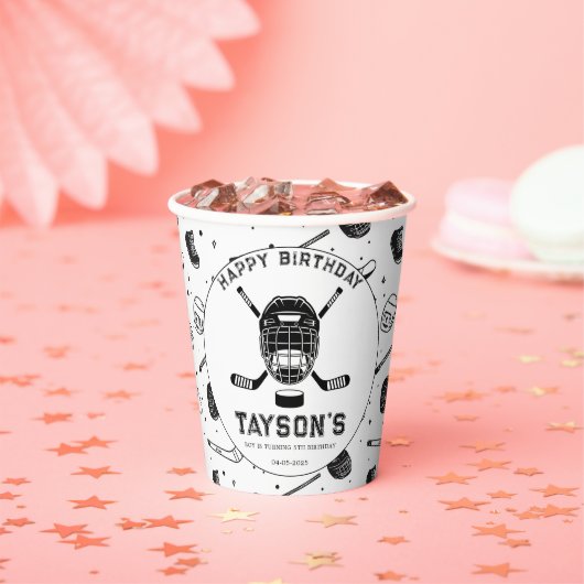 It’s Game Time Hockey 5th Birthday Party Pappbecher (Insitu)