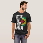 IT_S IN MEINEM DNA-Guyana-Flaggenstaat T-Shirt (Vorne ganz)