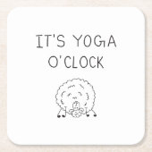 It’s Yoga O’Clock Sheep Rechteckiger Pappuntersetzer (Vorderseite)