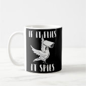 It Spies Conspiracy Theory Birds Aren’t Real Kaffeetasse (Links)
