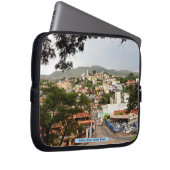 Itabira, Minas Gerais, Brasilien Laptopschutzhülle (Vorne Rechts)