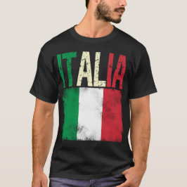 Italia mit italienischer Flagge im abgenutzten Ret T-Shirt