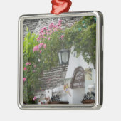 Italien, Apulien, Alberobello, Terra dei Trulli, Silbernes Ornament (Links)