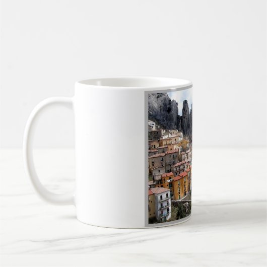Italien - Basilicata - Potenza - Castelmezzano - Kaffeetasse (Links)