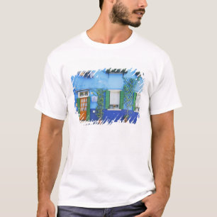 Italien, Burano. Ein buntes Haus in Burano in der  T-Shirt