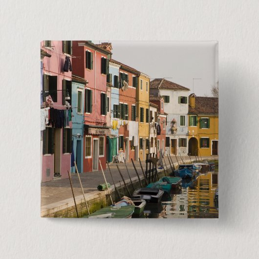 Italien, Burano. Farbige Häuser der Linie a Button (Vorderseite)