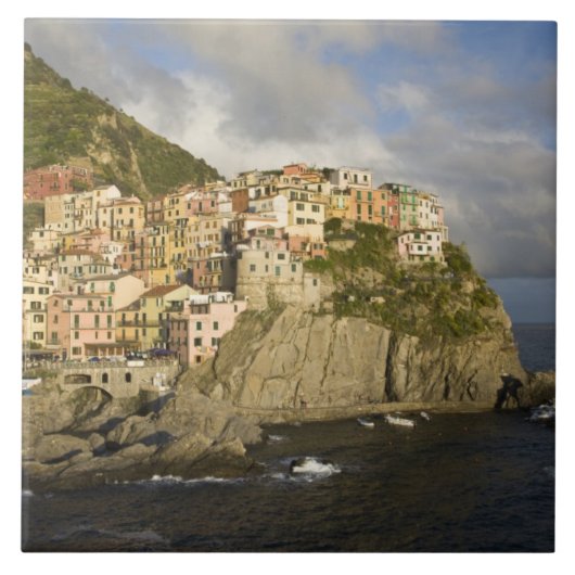 Italien, Cinque Terre, Manarola. Dorf auf der Klip Fliese (Vorderseite)