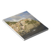 Italien, Cinque Terre, Manarola. Dorf auf der Klip Notizblock (angewinkelt)