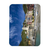 Italien, Cinque Terre, Vernazza, Hafen und Kirche  Magnet (Vertikal)