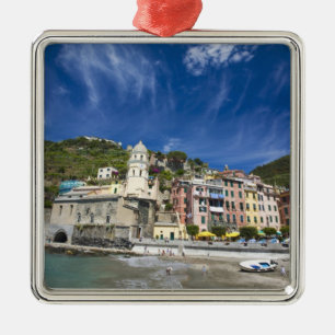 Italien, Cinque Terre, Vernazza, Hafen und Kirche  Silbernes Ornament