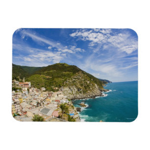 Italien, Cinque Terre, Vernazza, Hillside Town of  Magnet