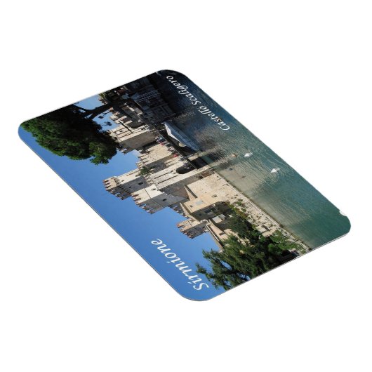 Italien - Gardasee - Sirmione - Castello Scaligero Magnet (Rechte Seite)