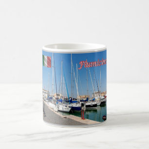 Italien - Latium - Fiumicino - Hafen - Kaffeetasse