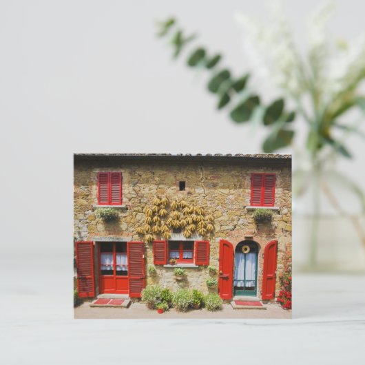 Italien, Lucignano, Rote Shutters und Ernte Postkarte (Stehend Vorderseite)