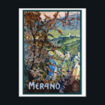 Italien Meran Meran Restured Vintage Travel Poster Postkarte<br><div class="desc">Wunderschön restauriertes und digital erweitertes Reiseplakat mit Blick vom Berg hinunter auf Meran. Unvollkommenheiten beseitigt. Farben korrigiert.</div>