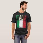 Italien mit italienischer Fahne im Rückblick T-Shirt (Vorne ganz)