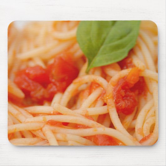 Italien, Orta, Orta, Orta-See, Spaghetti mit Tomat Mousepad (Vorne)
