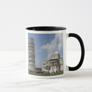Italien, Pisa. Mietturm von Pisa und Tasse