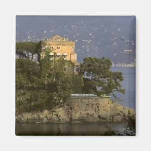 Italien, Portofino. Malerisches Leben an der Magnet