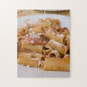 Italien, Positano. Anzeige Platte Rigatoni Puzzle
