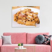 Italien, Positano Display Platte der rigatoni. Leinwanddruck (Insitu (Wohnzimmer))