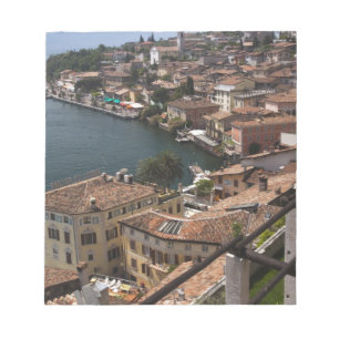 Italien, Provinz Brescia, Limone sul Garda. Stadt Notizblock