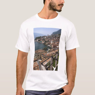 Italien, Provinz Brescia, Limone sul Garda. Stadt T-Shirt