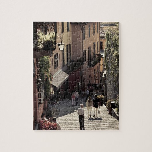 Italien, Provinz Como, Bellagio. Salita 2 Puzzle (Vertikal)