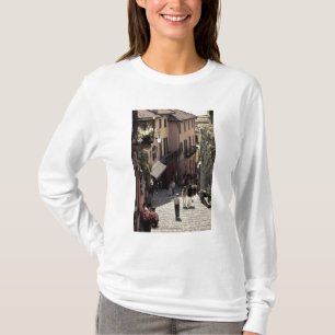 Italien, Provinz Como, Bellagio. Salita 2 T-Shirt