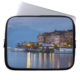 Italien, Provinz Como, Bellagio. Stadtansicht, Laptopschutzhülle