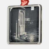 Italien, Provinz Como, Como. Kathedrale Silbernes Ornament (Links)