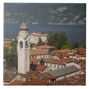 Italien, Provinz Como, Menaggio. Stadtansicht und  Fliese