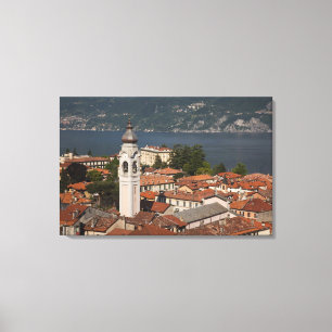 Italien, Provinz Como, Menaggio. Stadtansicht und  Leinwanddruck