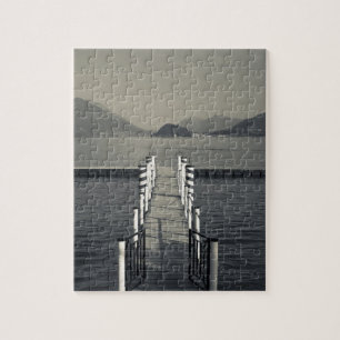 Italien, Provinz Como, Tremezzo. Seebrücke. Puzzle